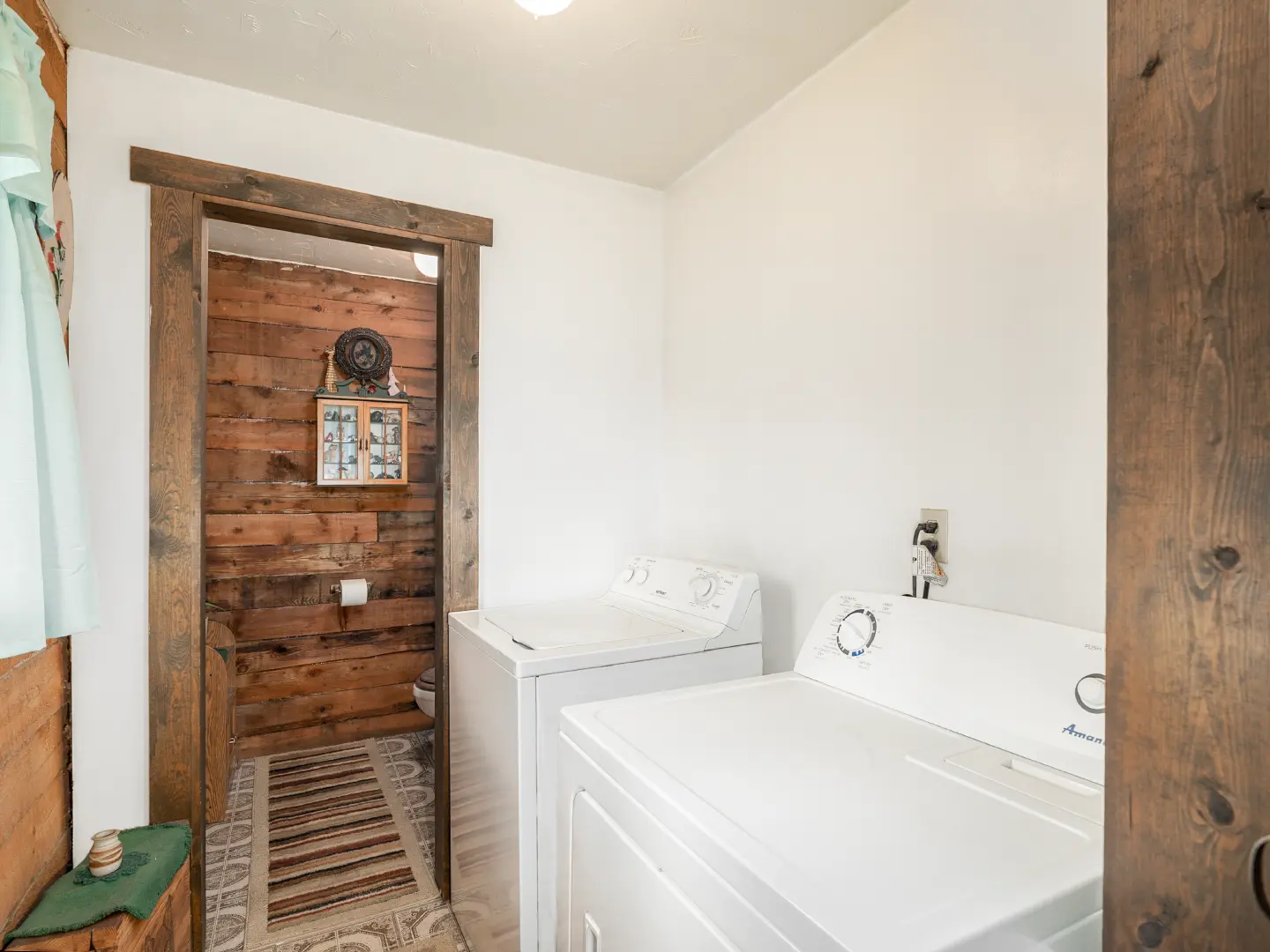 Bar ZX Ranch Home Interior View 2 by Elevation Photography